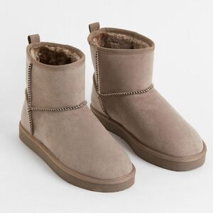 H&M Men's Warm Lined Slip on Beige Boots Size 10.5 NEW with Tags